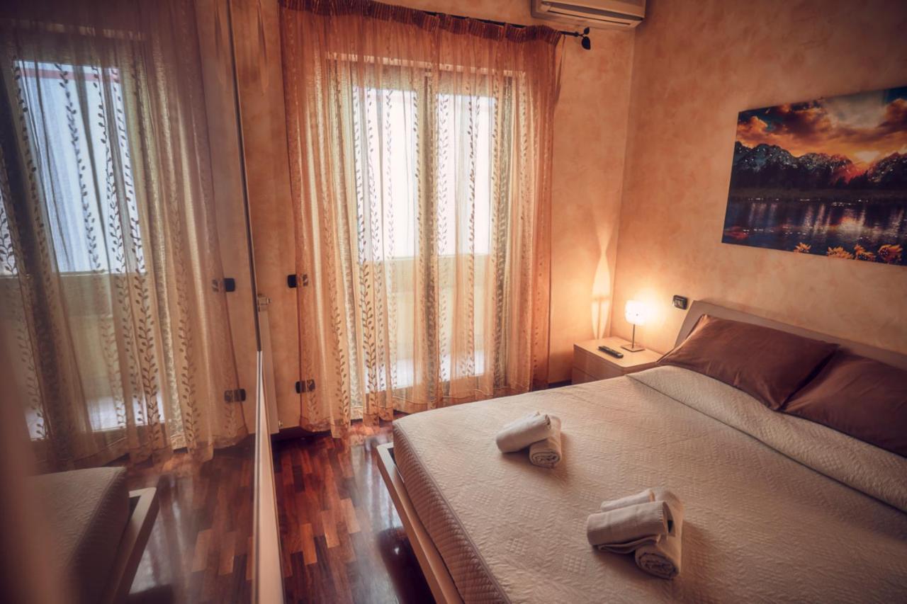 Travelershome Ciampino Suite ภายนอก รูปภาพ