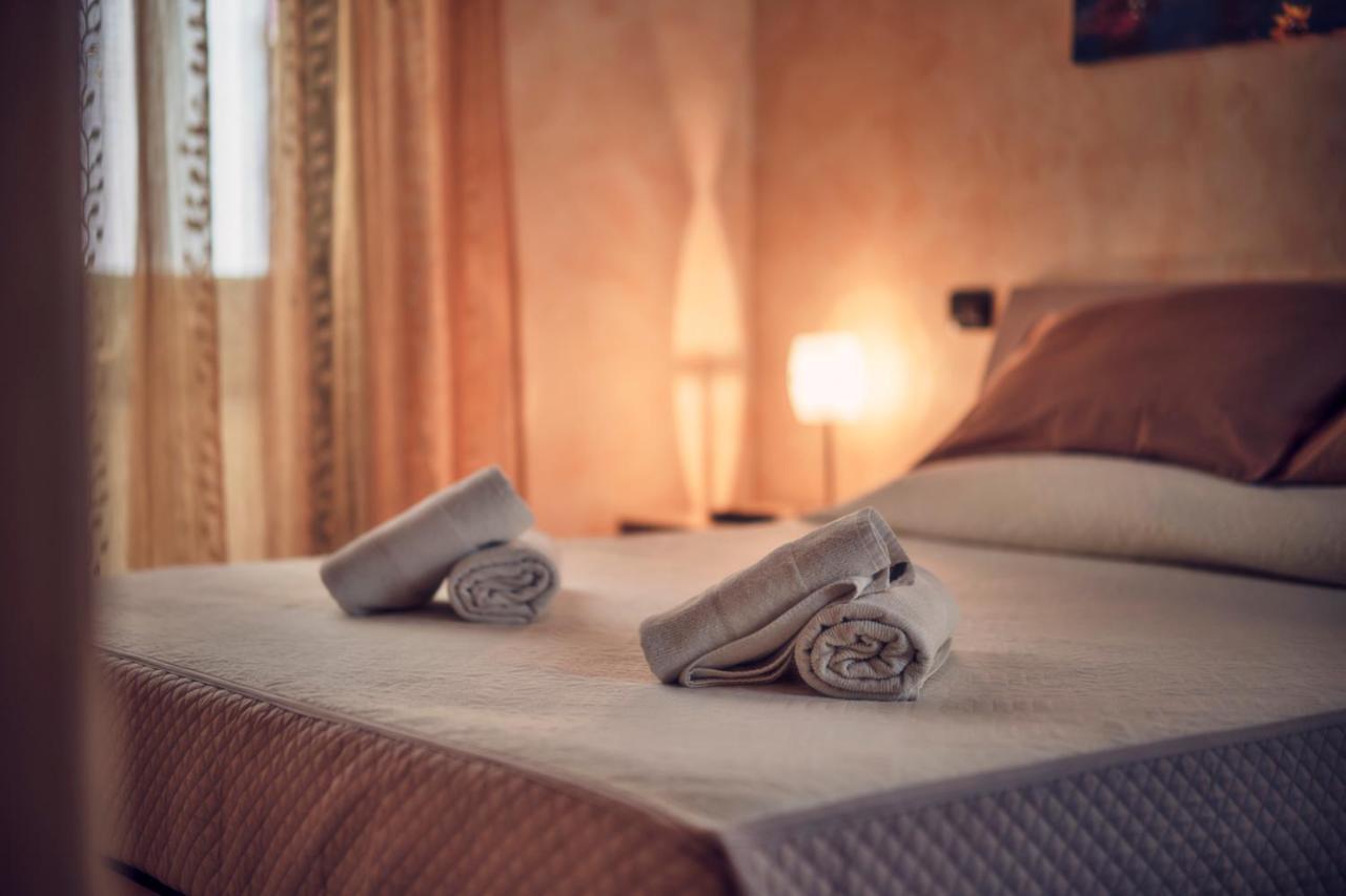 Travelershome Ciampino Suite ภายนอก รูปภาพ