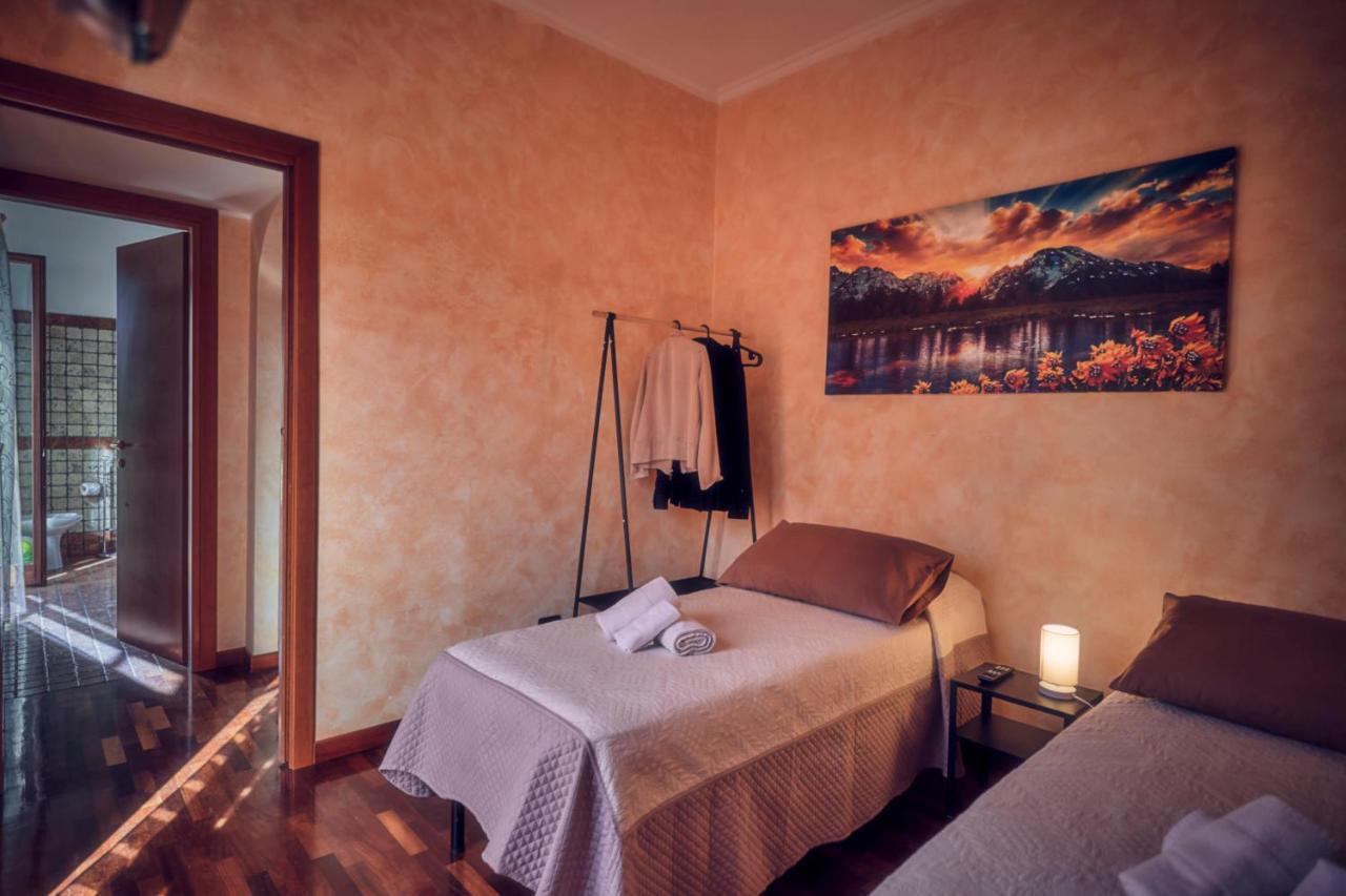 Travelershome Ciampino Suite ภายนอก รูปภาพ