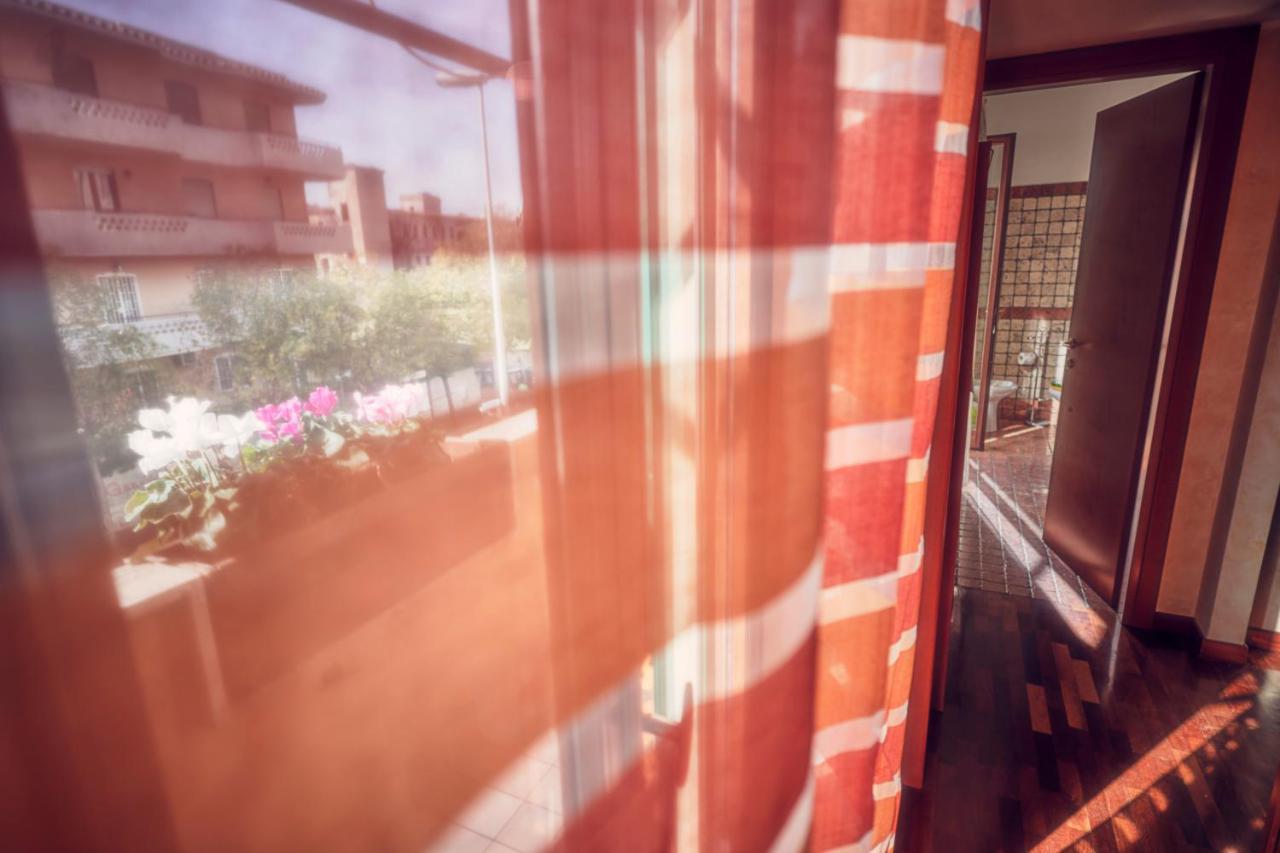 Travelershome Ciampino Suite ภายนอก รูปภาพ