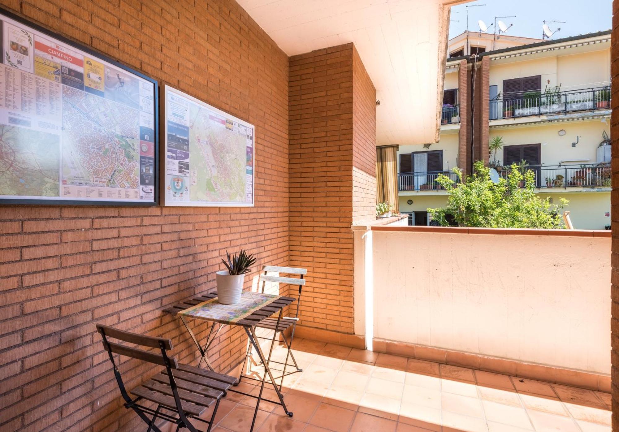Travelershome Ciampino Suite ภายนอก รูปภาพ
