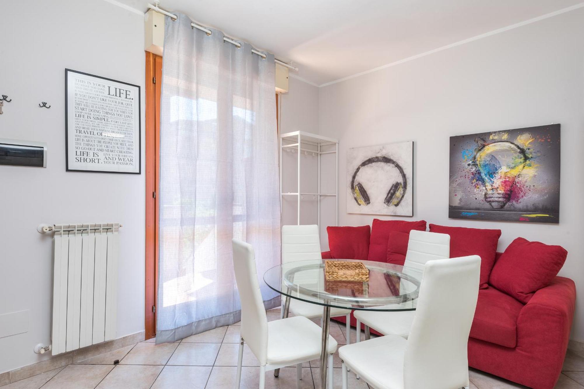 Travelershome Ciampino Suite ภายนอก รูปภาพ